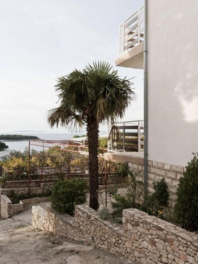 Apartments And Rooms Mirja-Parking Primosten Exterior photo